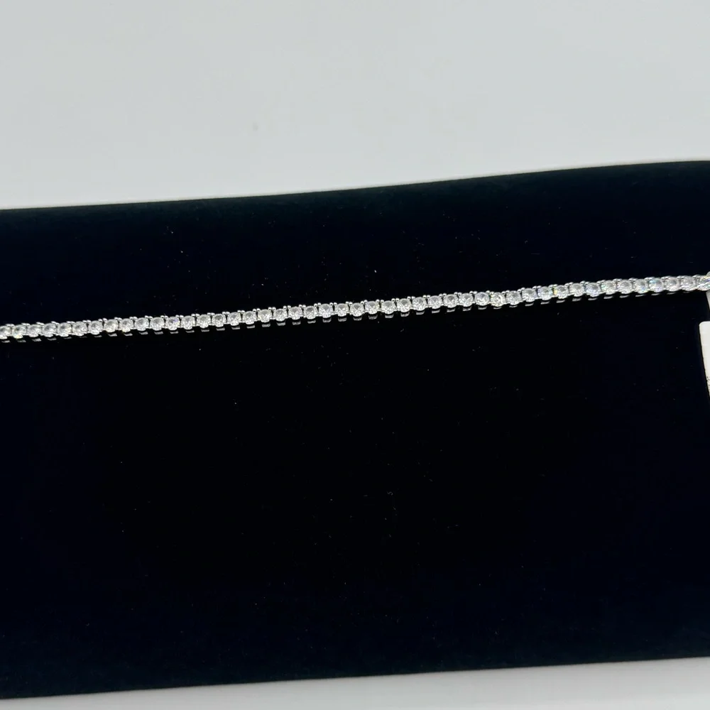 14k 8ct Tennis Bracelet - Picture 9 of 10